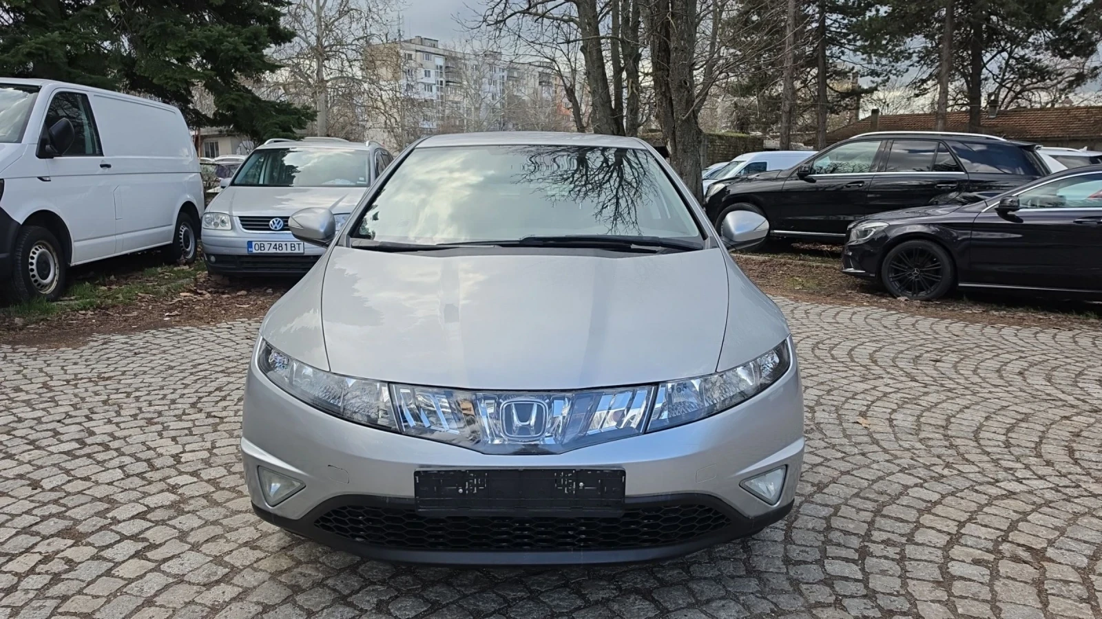 Honda Civic 1.4i, снимка 1 - Автомобили и джипове - 54007871
