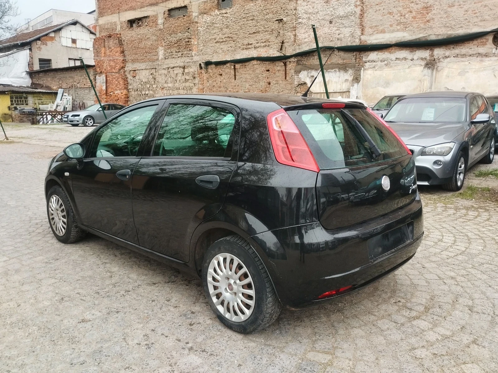 Fiat Punto 1.3mjet 75kc, снимка 7 - Автомобили и джипове - 54206703