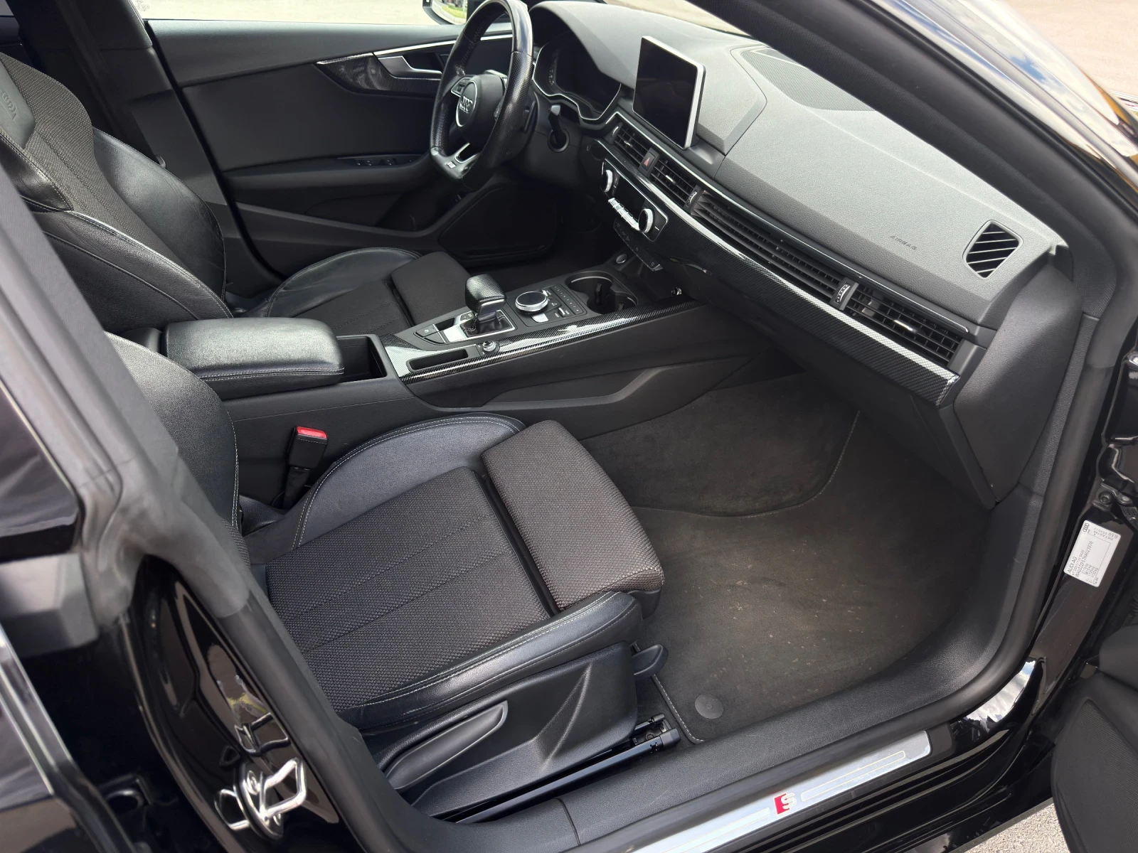 Audi A5 2.0TDI 190кс 3xS Line, Matrix, Virtual, снимка 12 - Автомобили и джипове - 54574483