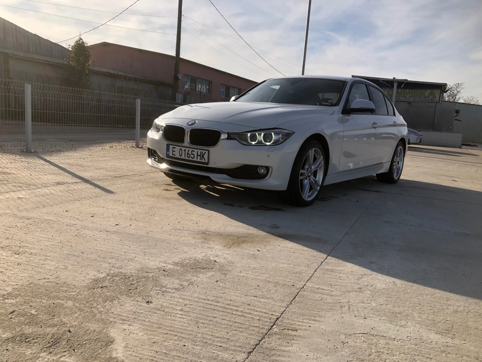 BMW 320, снимка 2 - Автомобили и джипове - 55179002