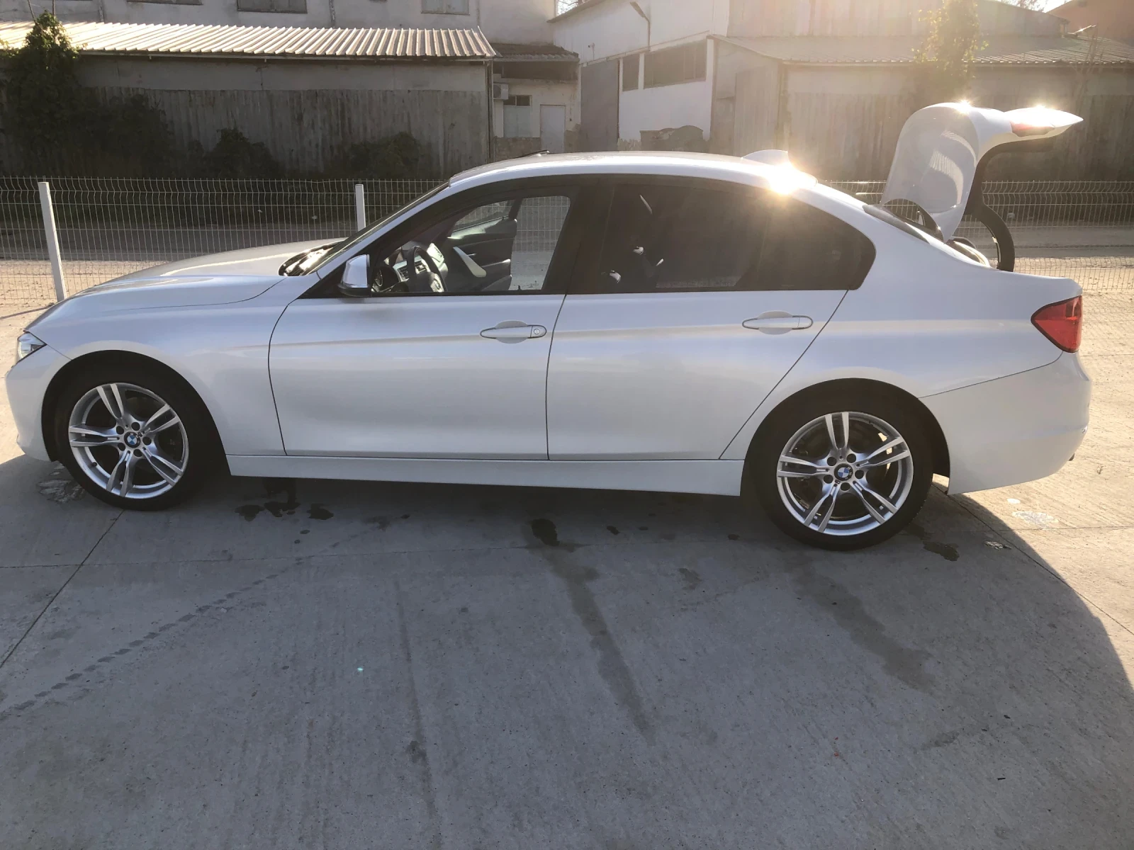 BMW 320, снимка 6 - Автомобили и джипове - 55179002