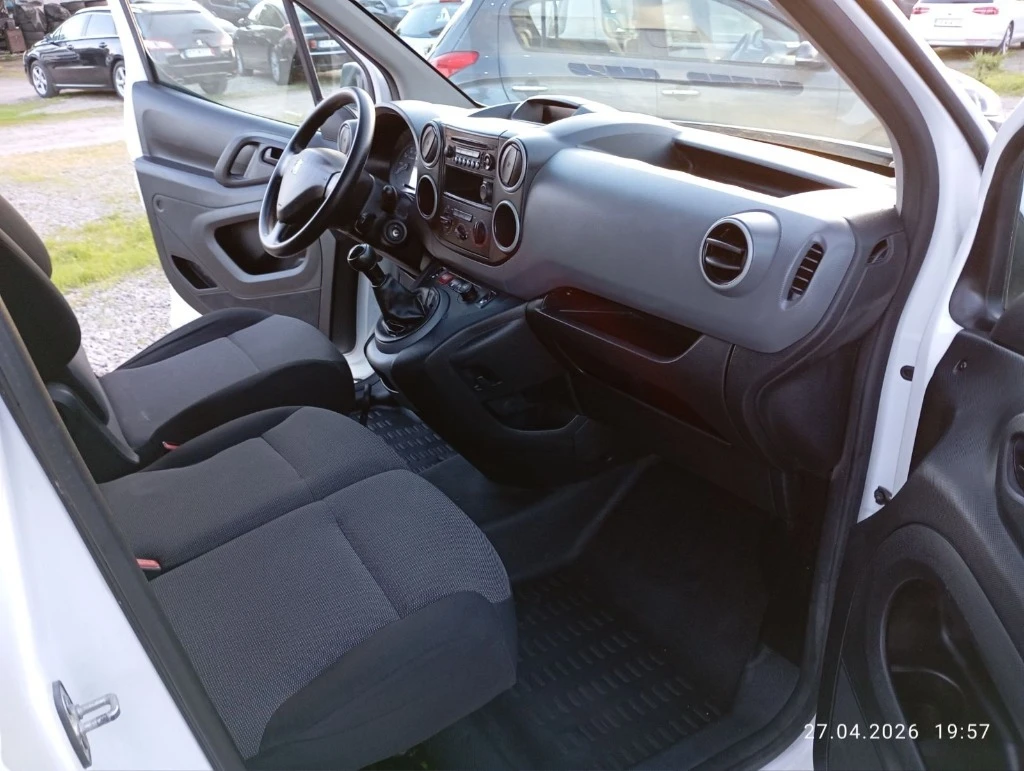 Peugeot Partner 1, 6 dizel, снимка 11 - Автомобили и джипове - 55428191