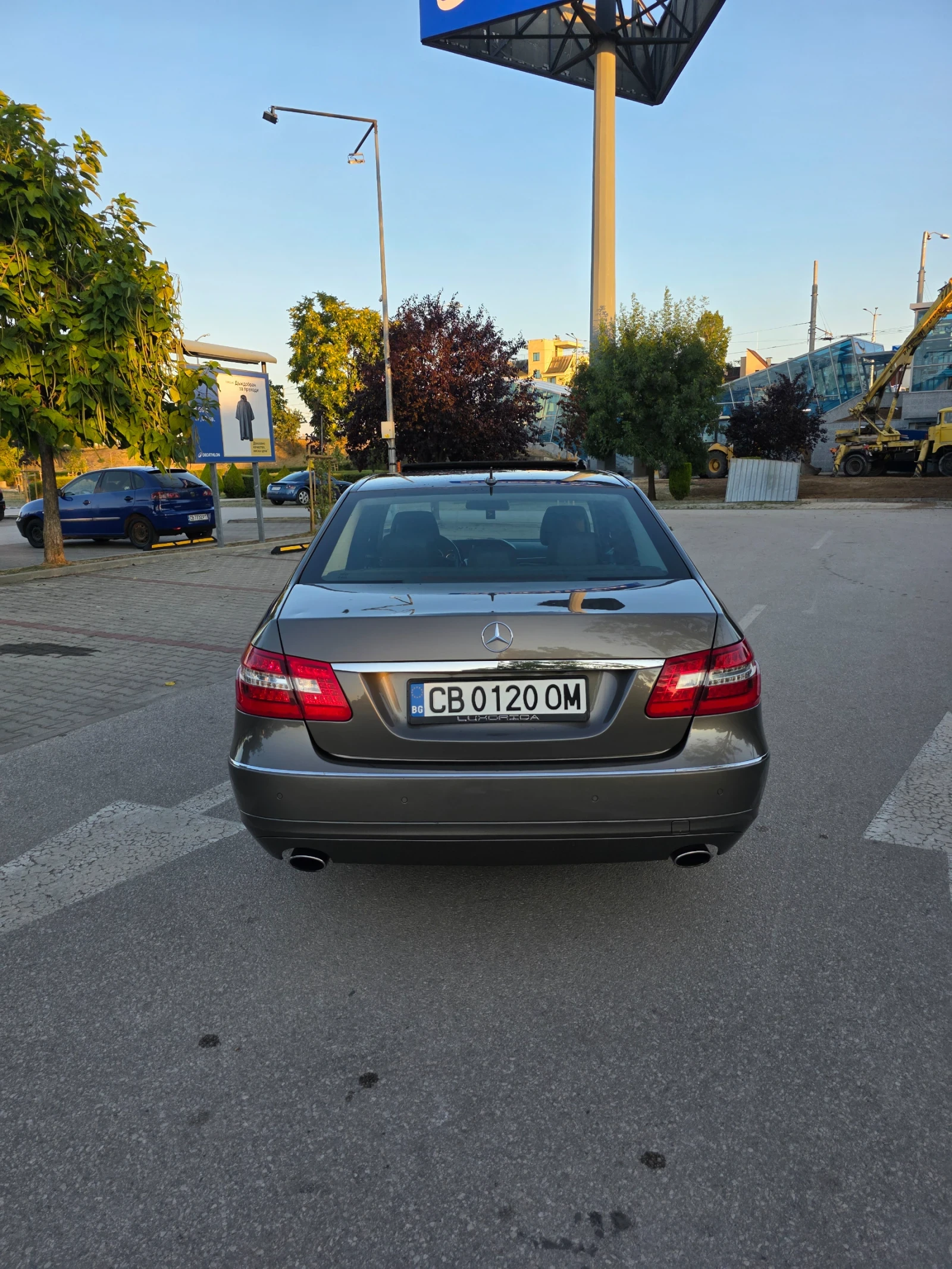 Mercedes-Benz E 350 Avantgarde , снимка 4 - Автомобили и джипове - 55494670