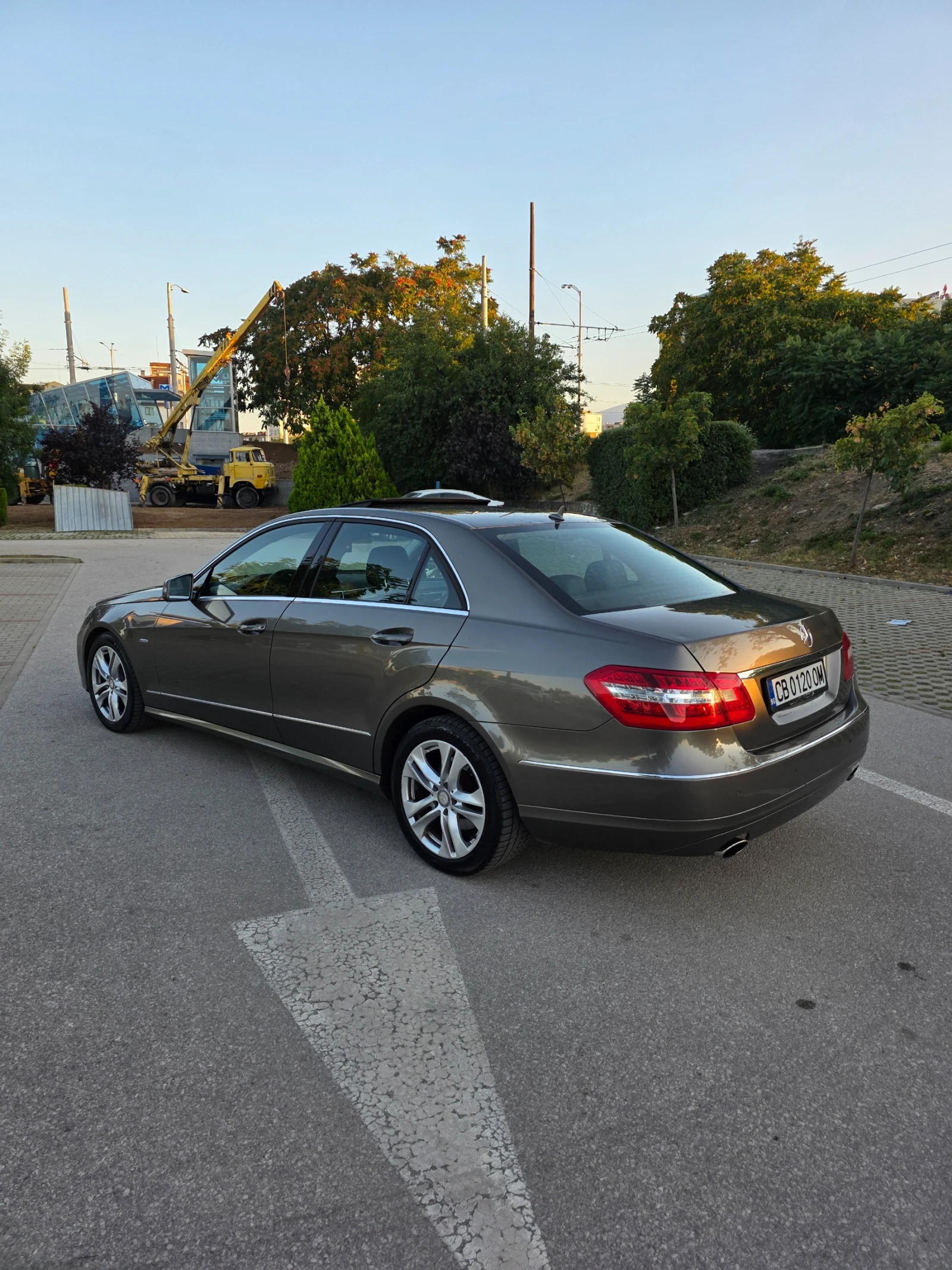 Mercedes-Benz E 350 Avantgarde , снимка 3 - Автомобили и джипове - 55494670