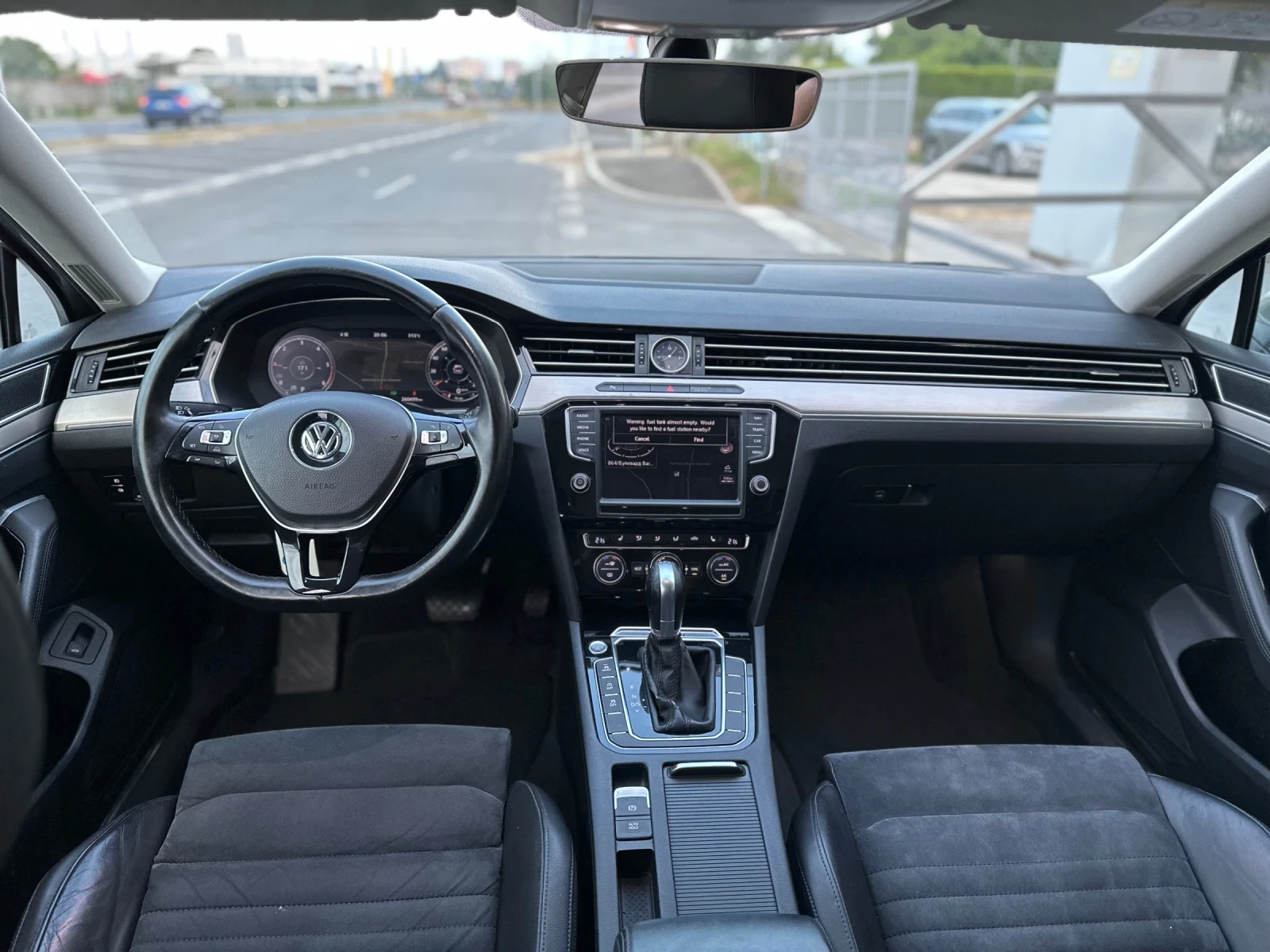 VW Passat 2.0TDI 240кс HIGHLINE DSG* Digital* 4Motion , снимка 7 - Автомобили и джипове - 55626737