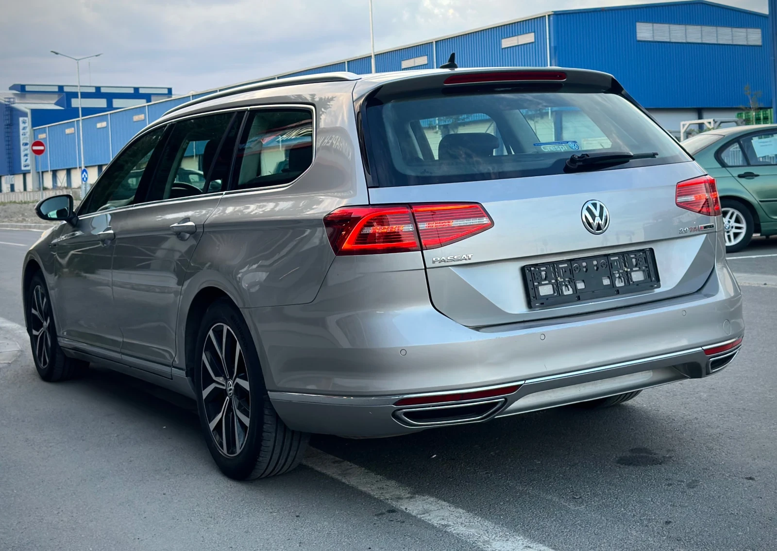 VW Passat 2.0TDI 240кс HIGHLINE DSG* Digital* 4Motion , снимка 5 - Автомобили и джипове - 55626737