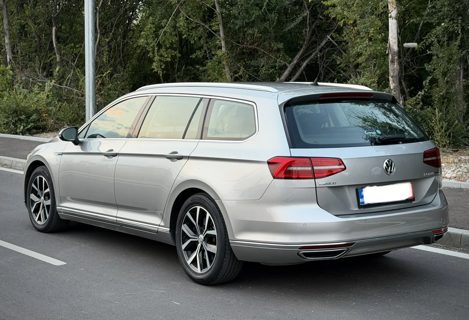 VW Passat 2.0TDI 240кс HIGHLINE DSG* Digital* 4Motion , снимка 3 - Автомобили и джипове - 55713102