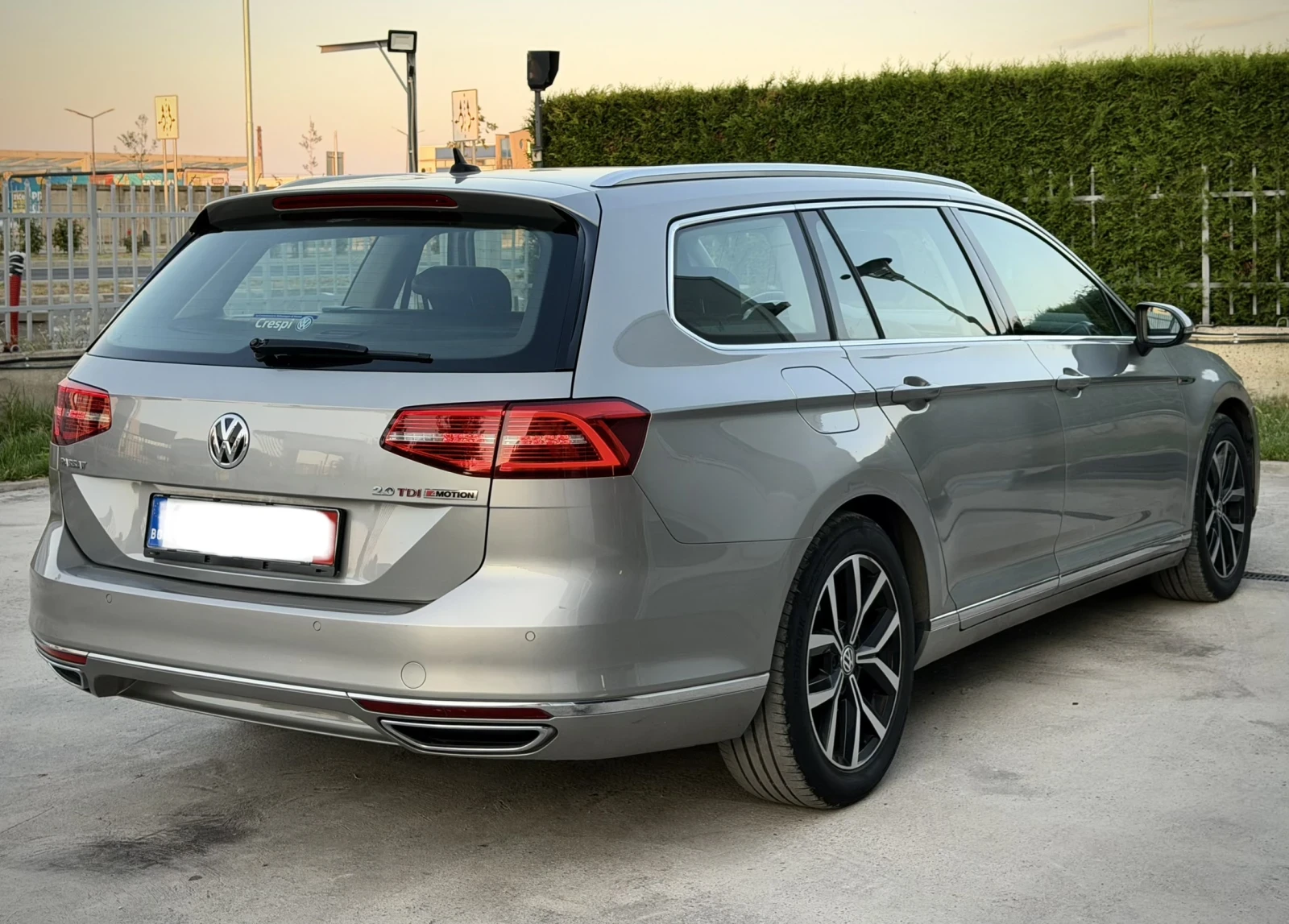 VW Passat 2.0Bi-TDI 240кс HIGHLINE DSG* Digital* 4Motion , снимка 7 - Автомобили и джипове - 55836750