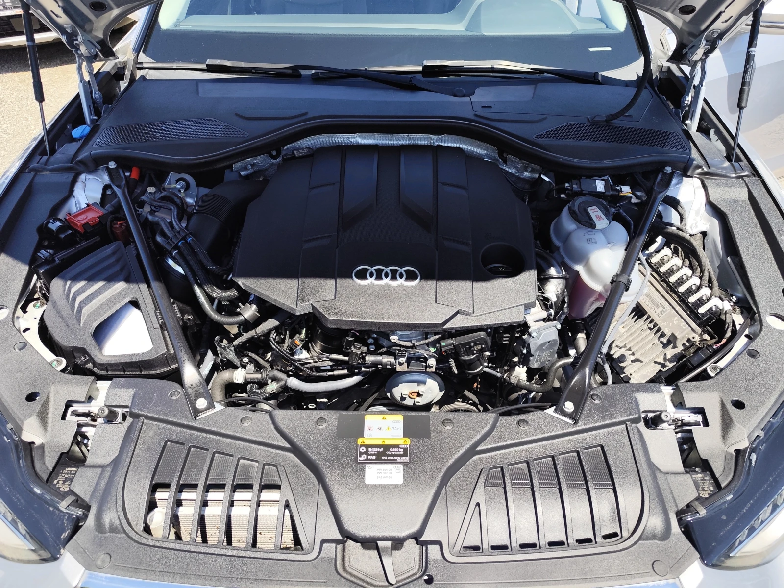 Audi A8 3.0D* АВТОМАТИК* MODEL 2024* 360CAMERA* EURO 6D* , снимка 17 - Автомобили и джипове - 55707022