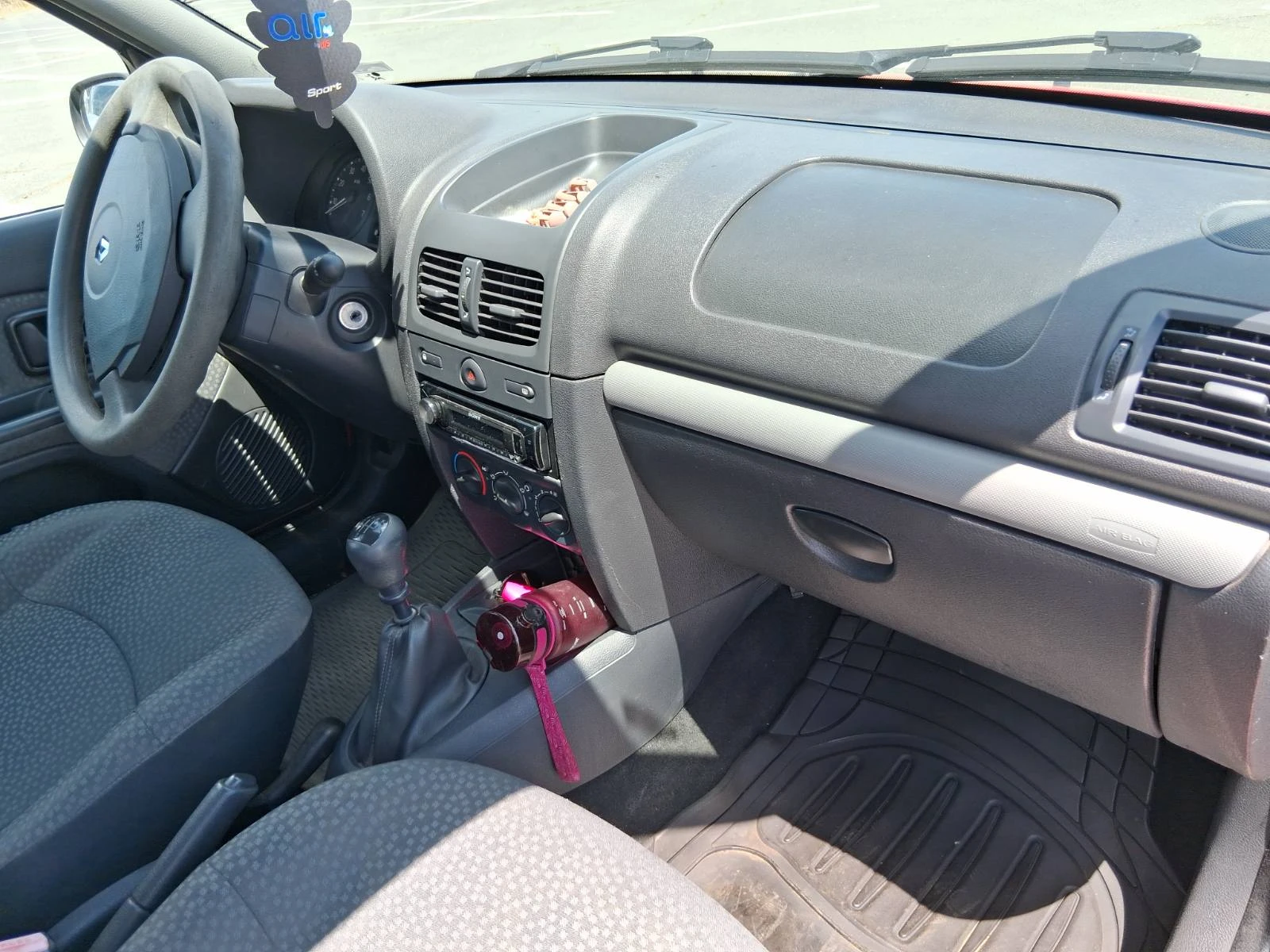 Renault Clio, снимка 6 - Автомобили и джипове - 55890021