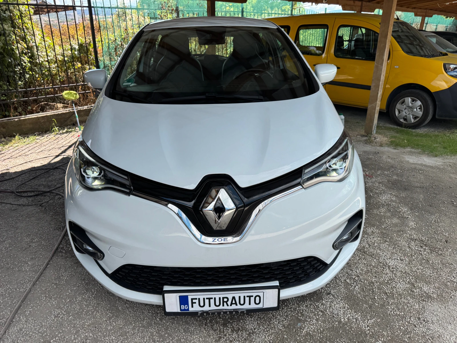 Renault Zoe R110, 27000км.нов внос Германия, снимка 3 - Автомобили и джипове - 55952287