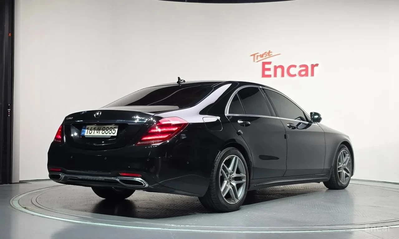 Mercedes-Benz S 350 d 4MATIC AMG/ОБДУХВАНЕ/ПАНОРАМА/ДИСТРОНИК/360, снимка 2 - Автомобили и джипове - 56085297