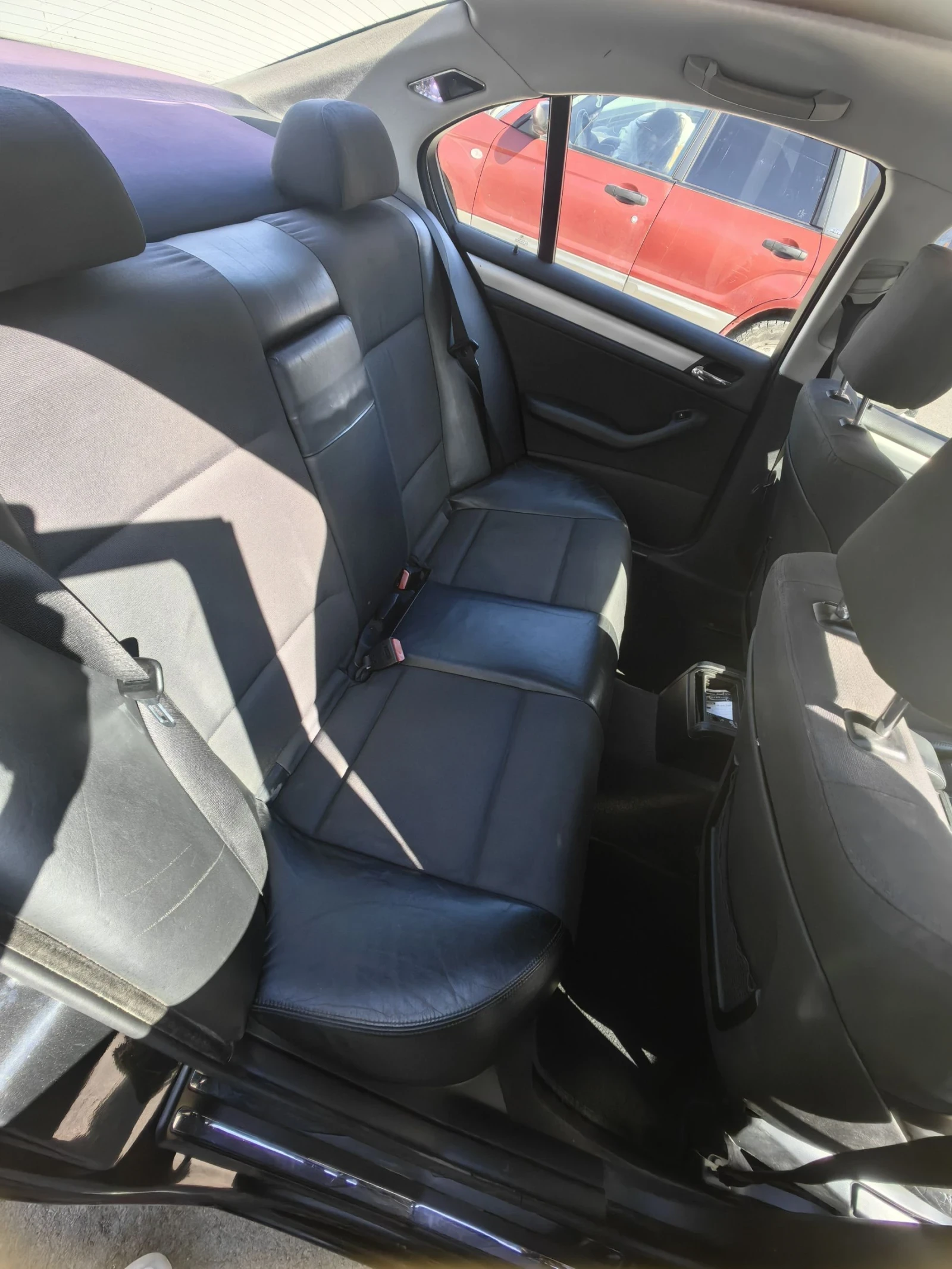 BMW 330 XD, facelift, снимка 15 - Автомобили и джипове - 56337547