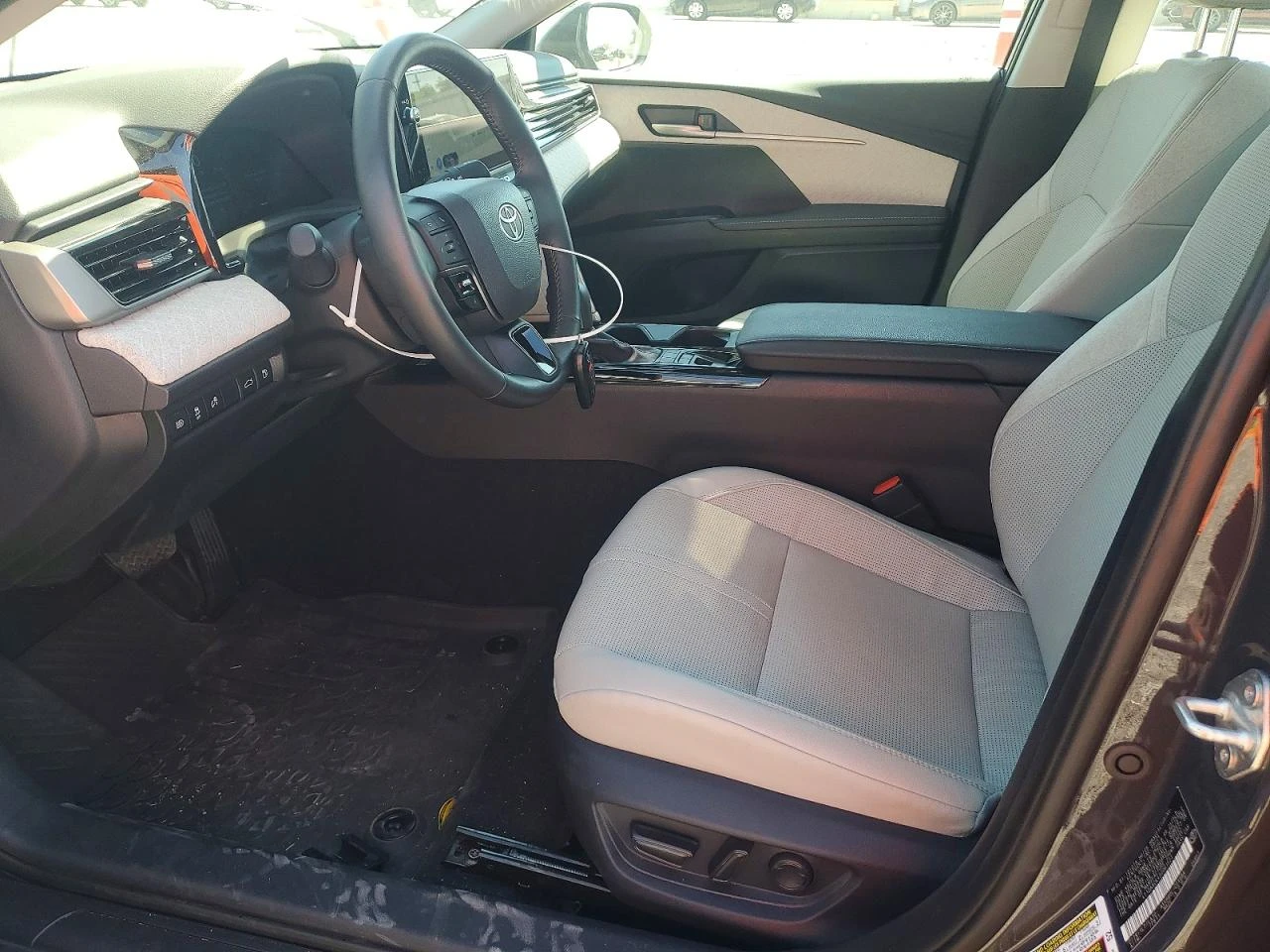 Toyota Camry 2.5l Xle, снимка 7 - Автомобили и джипове - 56422992