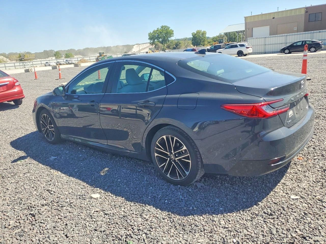 Toyota Camry 2.5l Xle, снимка 2 - Автомобили и джипове - 56422992