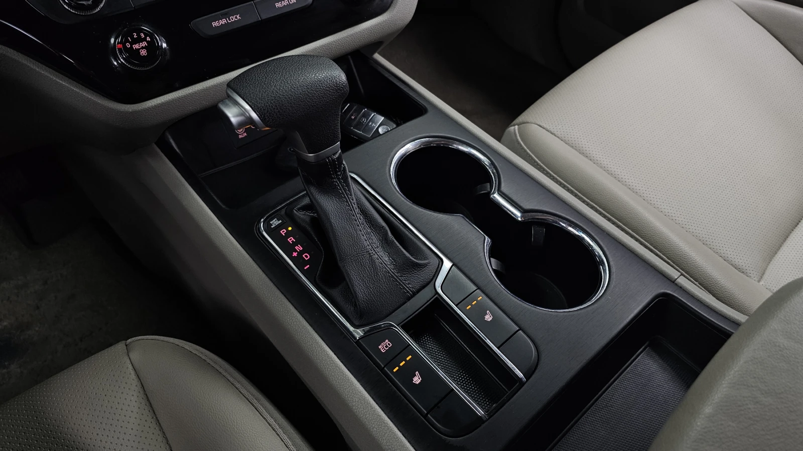 Kia Carnival ������ ����* encareu.com | Mobile.bg � ����������� 9