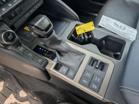 Toyota Land cruiser * 4WD * АВТОКРЕДИТ БЕЗ ПЪРВОНАЧАЛНА ВНОСКА* , снимка 11