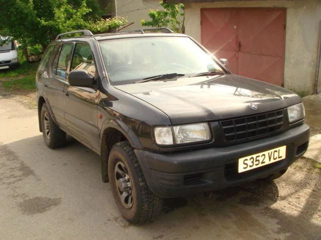 Opel Frontera 3.2V6, снимка 1 - Автомобили и джипове - 46834228