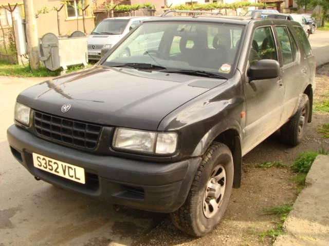 Opel Frontera 3.2V6, снимка 2 - Автомобили и джипове - 46834228