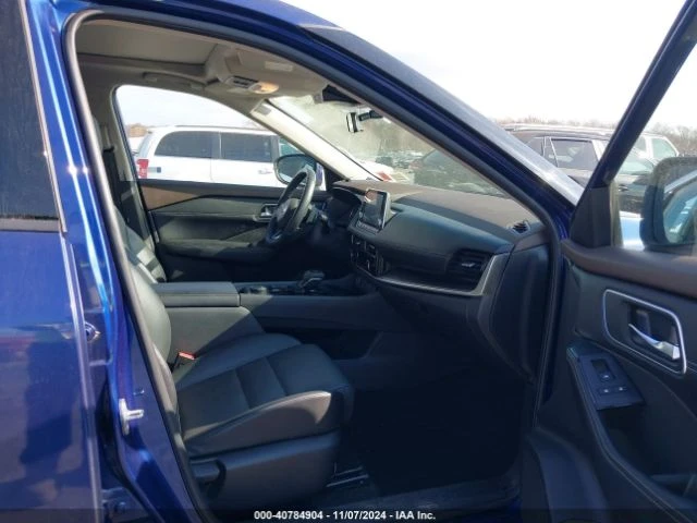 Nissan Rogue SV INTELLIGENT AWD, снимка 10 - Автомобили и джипове - 48502871