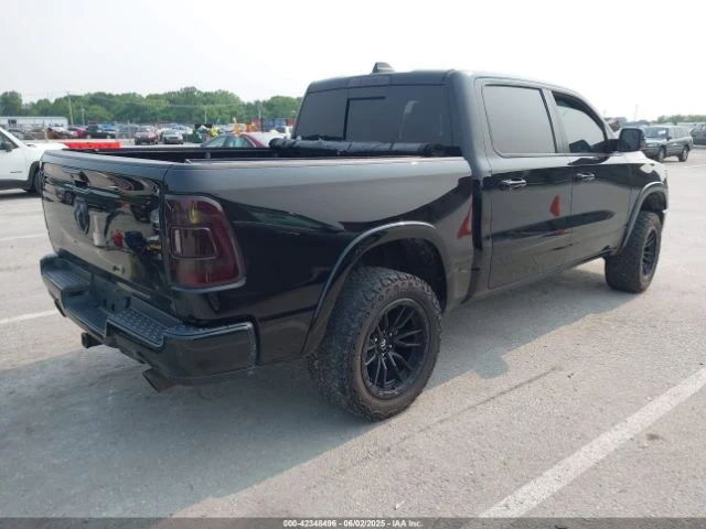 Dodge RAM 1500 LARAMIE 4X4 5'7 BOX - изображение 5