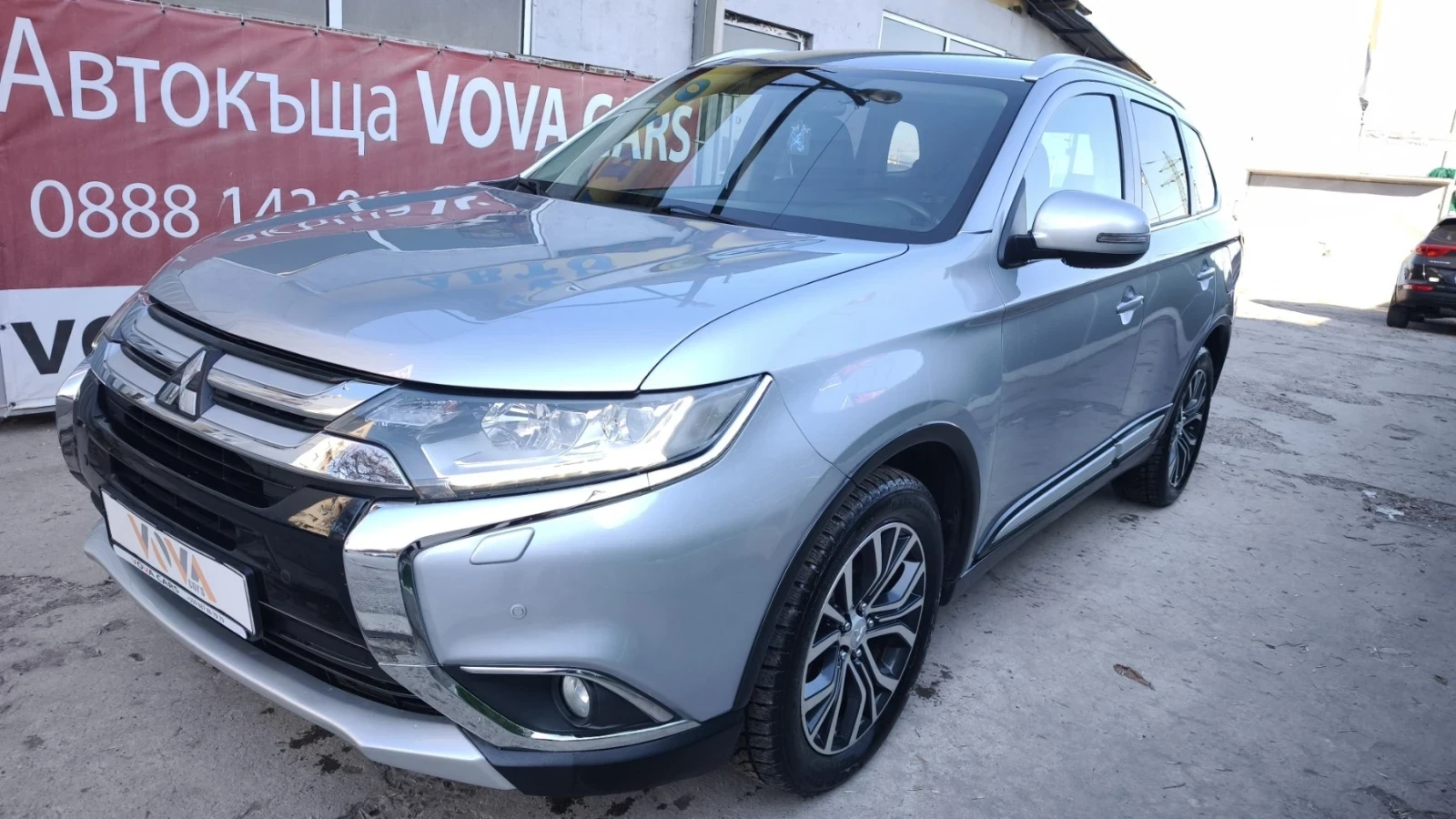 Mitsubishi Outlander 2.2DI-D-150к.с Euro-6b Instyle 4WD, снимка 1