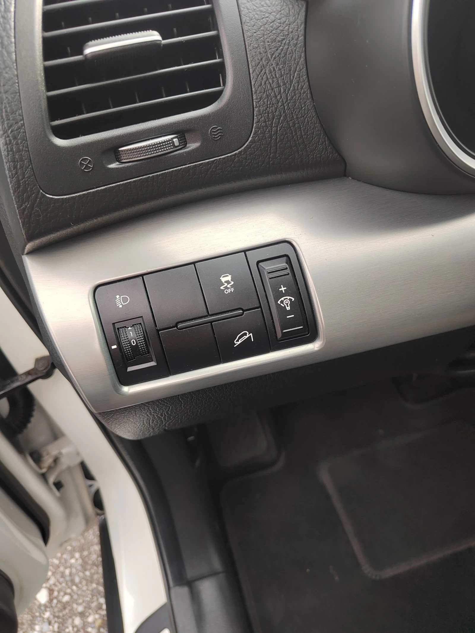 Kia Sorento 2.4 BENZIN  - изображение 8