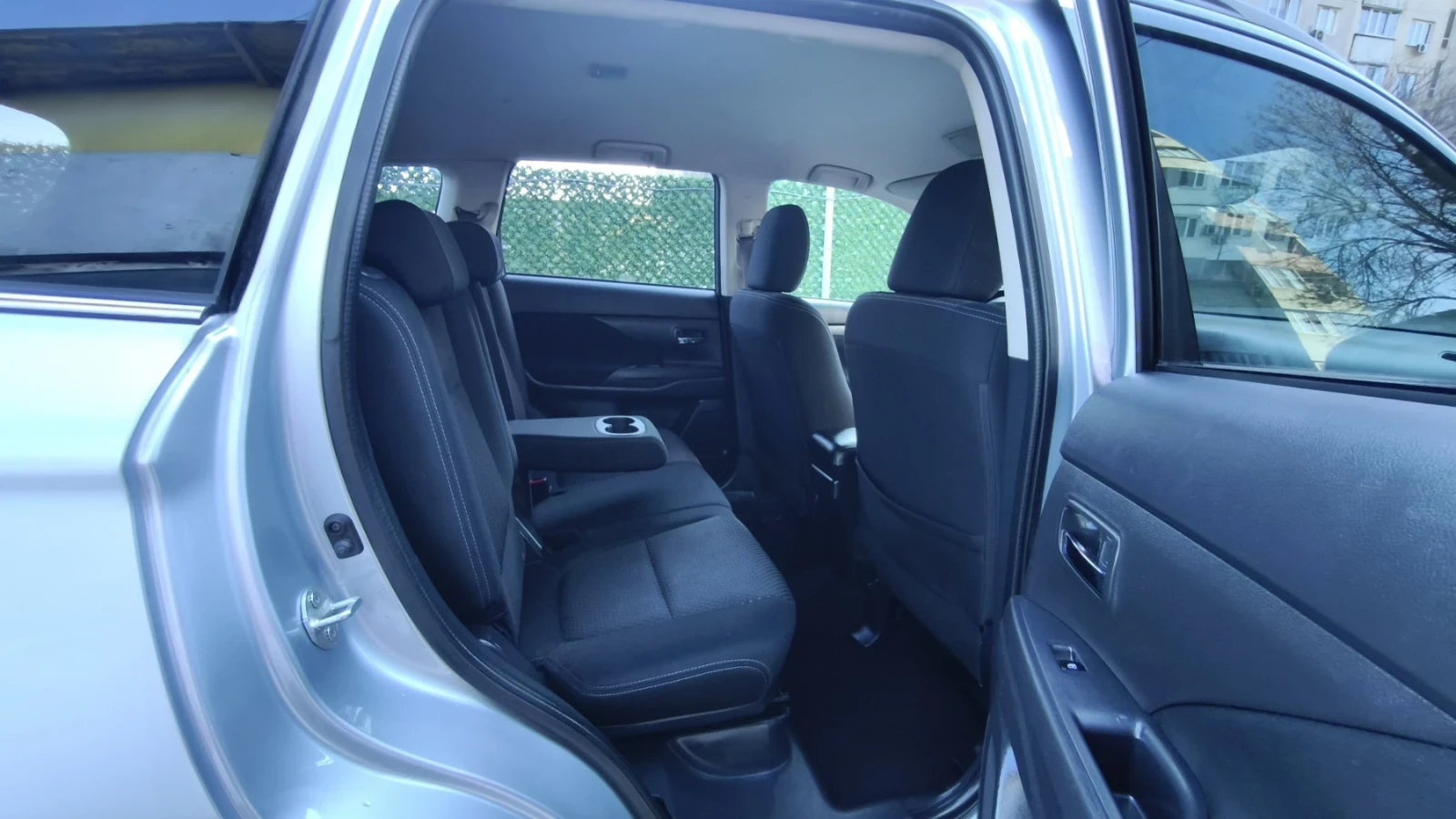 Mitsubishi Outlander 2.2DI-D-150�.� Euro-6b Instyle 4WD | Mobile.bg � ����������� 14