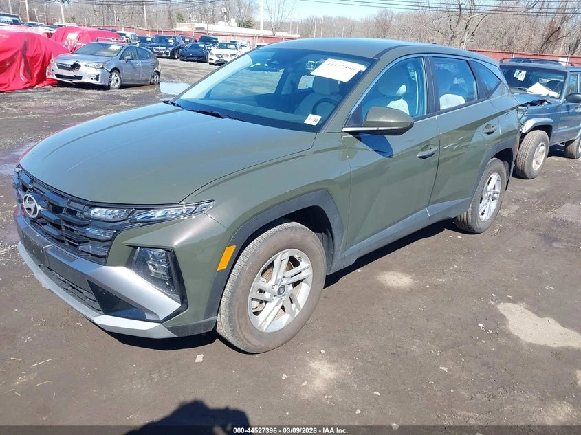 Hyundai Tucson 2.5l Se, снимка 2 - Автомобили и джипове - 54181763