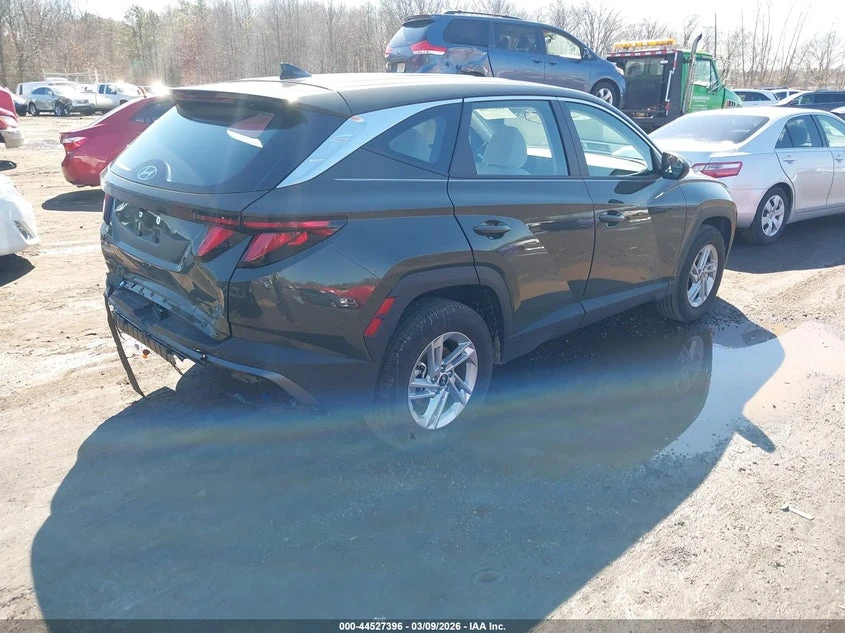 Hyundai Tucson 2.5l Se, снимка 4 - Автомобили и джипове - 54181763