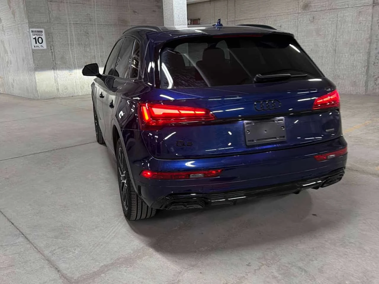 Audi Q5 | Progressiv | DISTRONIC | ПАНОРАМА | CARFAX | , снимка 17 - Автомобили и джипове - 54336313