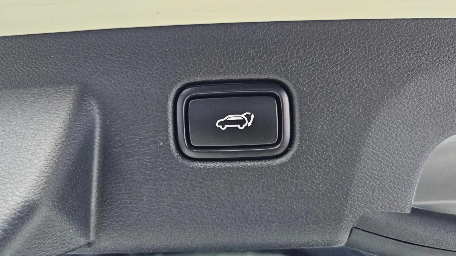 Kia Sportage Noblesse | Panoramic Display | Ventilated Seats, снимка 16 - Автомобили и джипове - 54885063