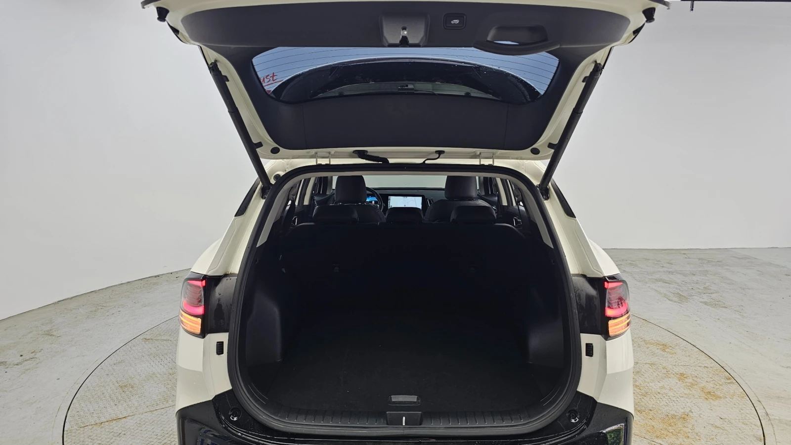 Kia Sportage Noblesse | Panoramic Display | Ventilated Seats, снимка 17 - Автомобили и джипове - 54885063