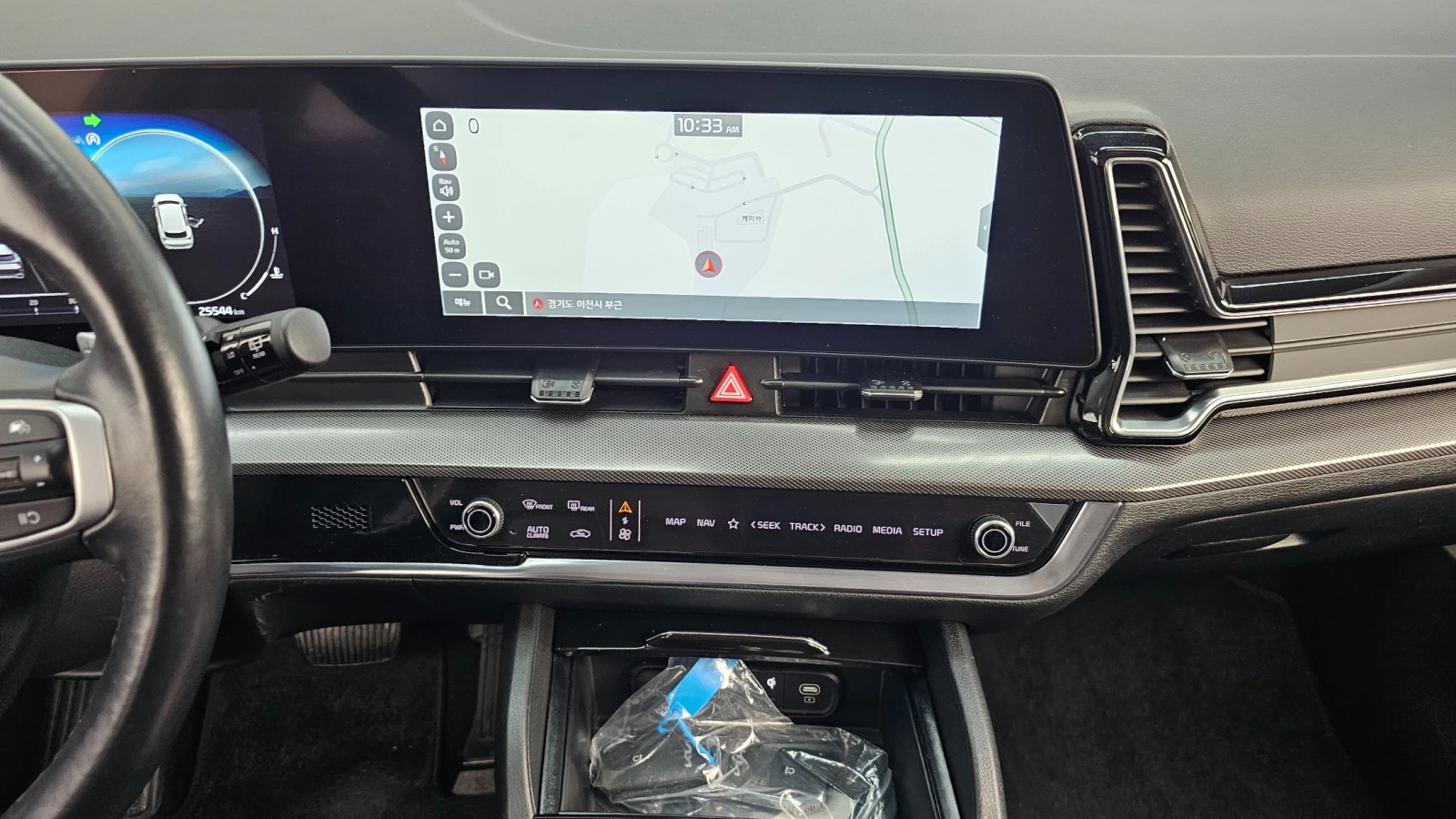 Kia Sportage Noblesse | Panoramic Display | Ventilated Seats, снимка 12 - Автомобили и джипове - 54885063