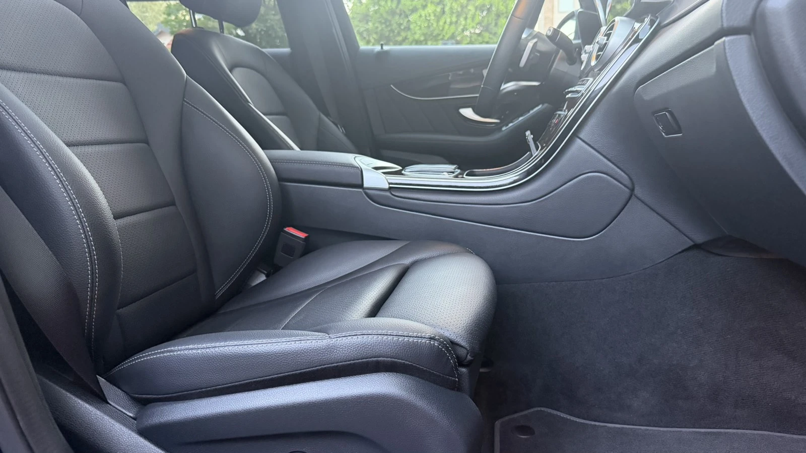 Mercedes-Benz GLC 300 GLC300 Coupe EQ Boost 4matic 9G-TRONIC facelift, снимка 3 - Автомобили и джипове - 55647569