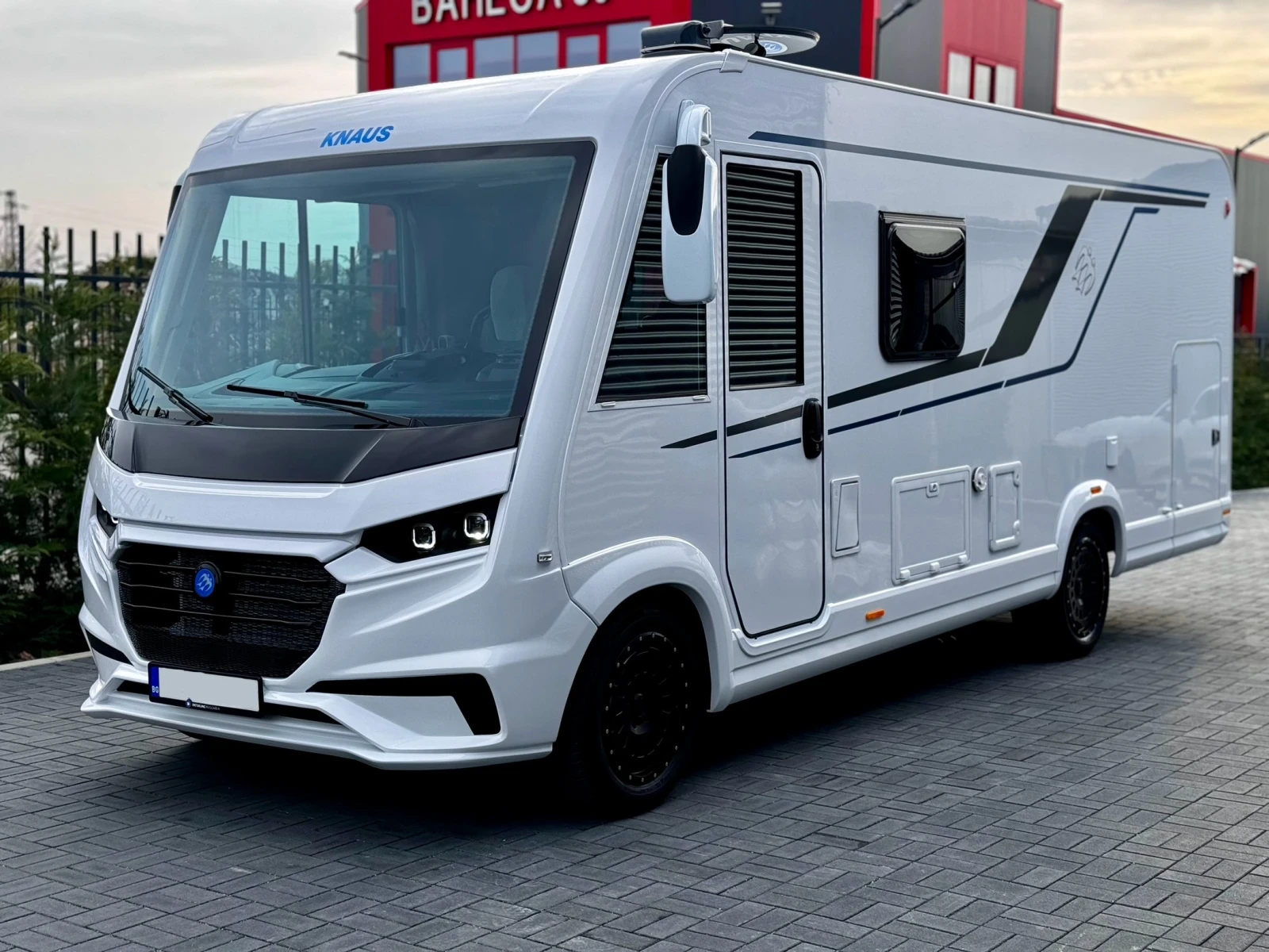 ������ Knaus Van I 650 MEG | Mobile.bg � ����������� 4