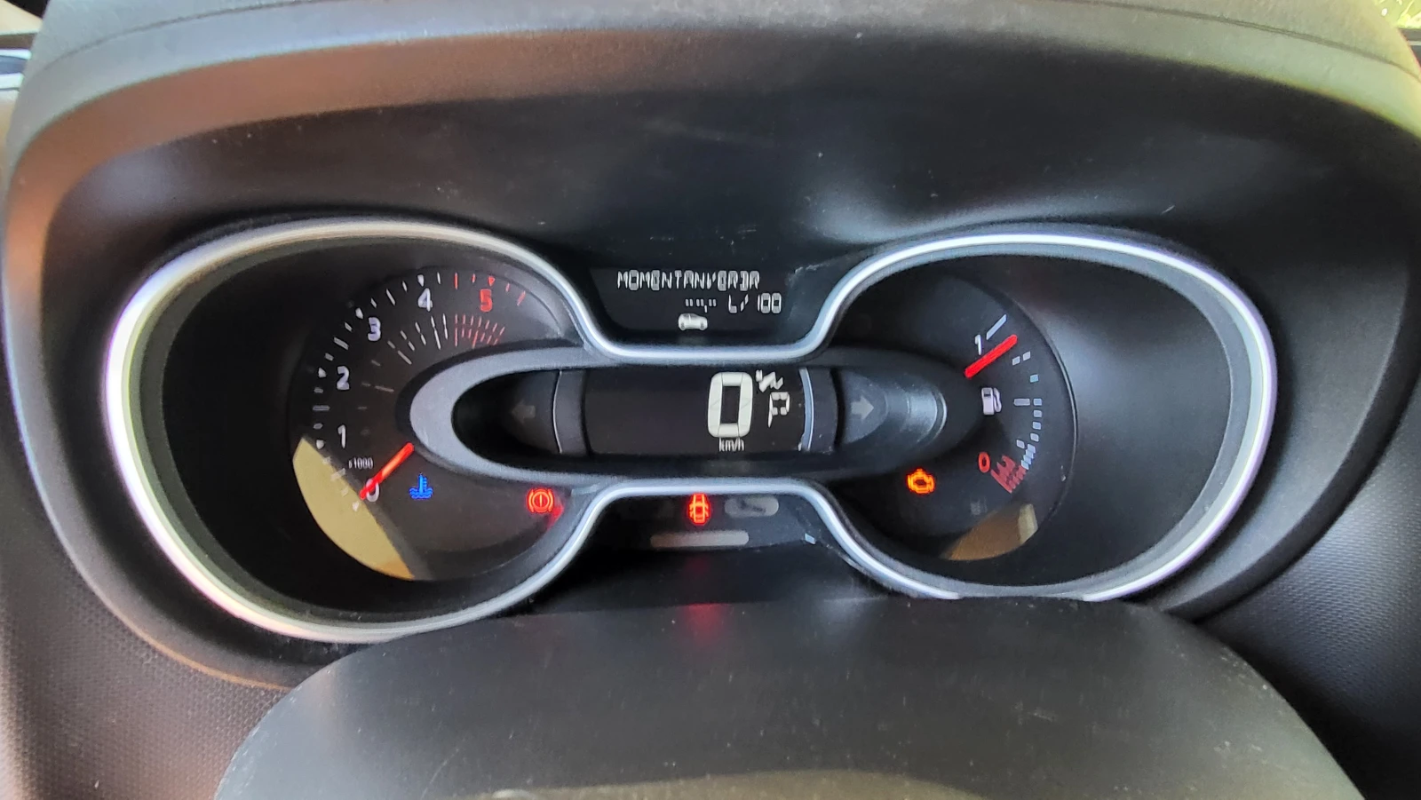 Кемпер Renault Trafic, снимка 14 - Каравани и кемпери - 55990847