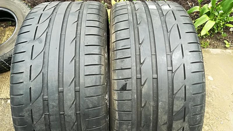 Гуми Летни 275/40R19, снимка 1 - Гуми и джанти - 25086652