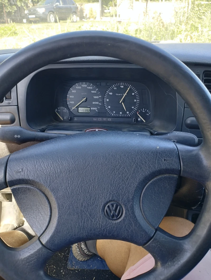 VW Golf 1.9.TDI, снимка 2 - Автомобили и джипове - 47231484