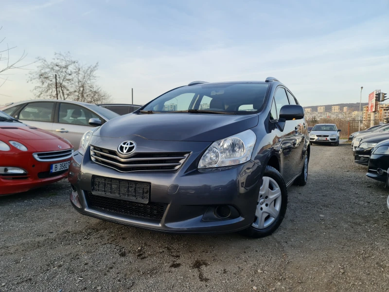 Toyota Verso КАТО ЧИСТО НОВА, снимка 1 - Автомобили и джипове - 47561372