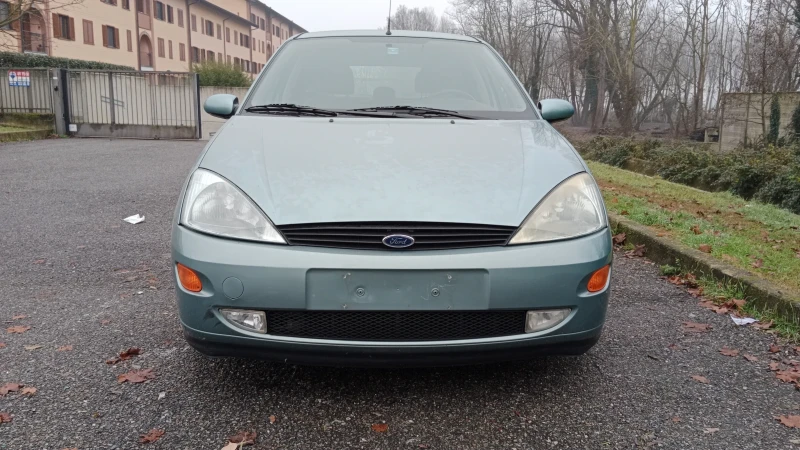 Ford Focus 2.0i...Ghia, снимка 2 - Автомобили и джипове - 49351789