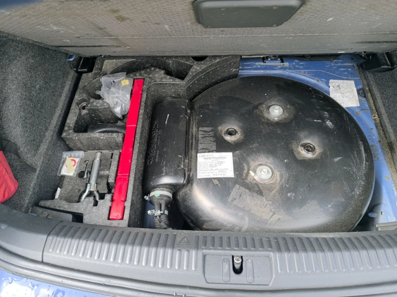 VW Polo 1.6 LPG ГАЗ, снимка 14 - Автомобили и джипове - 49989177