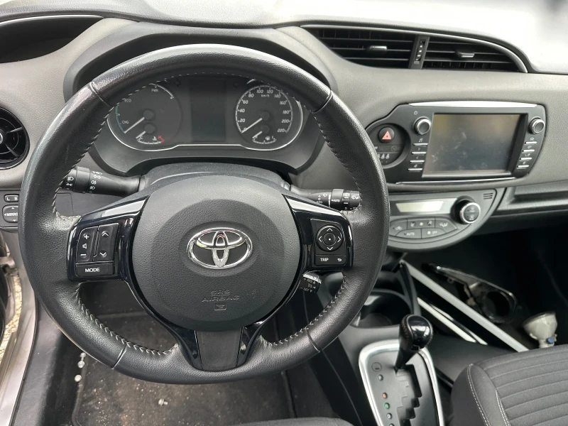 Toyota Yaris 1.5 hybrid На части!, снимка 8 - Автомобили и джипове - 52701754