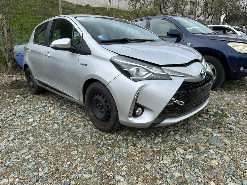Toyota Yaris 1.5 hybrid На части!, снимка 4 - Автомобили и джипове - 52701754