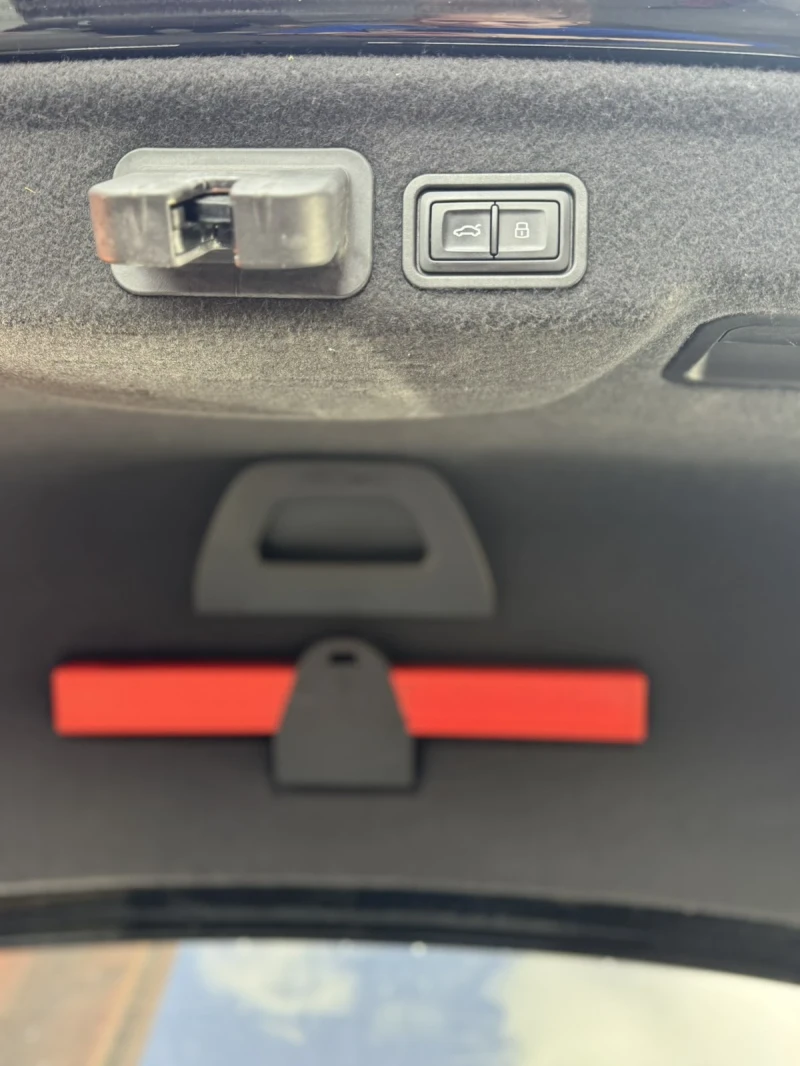 Audi A8, снимка 5 - Автомобили и джипове - 52514815