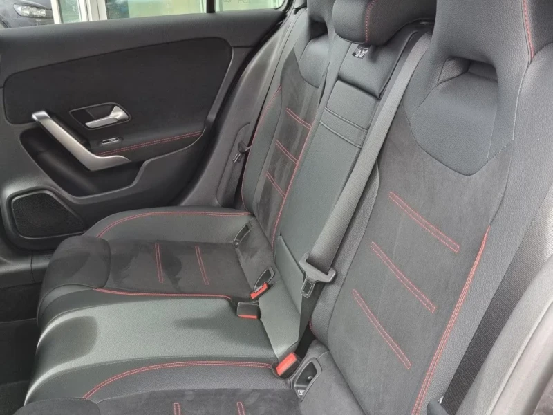 Mercedes-Benz A 220 AMG+ NIGHT+ TOTWINKEL+ 360 , снимка 8 - Автомобили и джипове - 52635084