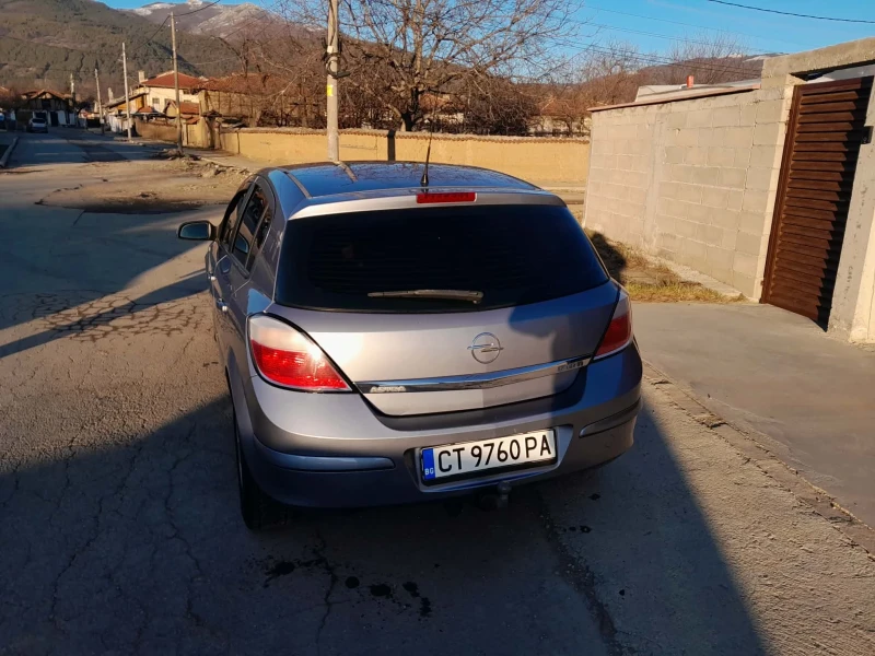 Opel Astra, снимка 6 - Автомобили и джипове - 52900305