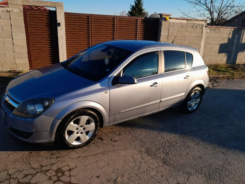 Opel Astra, снимка 3 - Автомобили и джипове - 52900305
