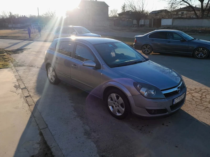 Opel Astra, снимка 5 - Автомобили и джипове - 52900305