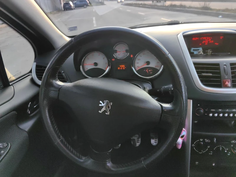 Peugeot 207, снимка 5 - Автомобили и джипове - 53100856